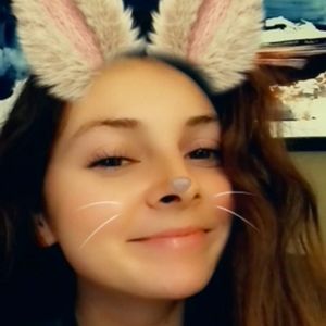 Meet your Posher, Camille